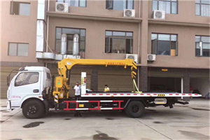 贡井附近汽车轮胎更换